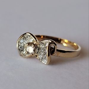 Vintage Bow Ring DAC Clear Diamond Like Stone Pave Gold Tone Size 6 ¼
